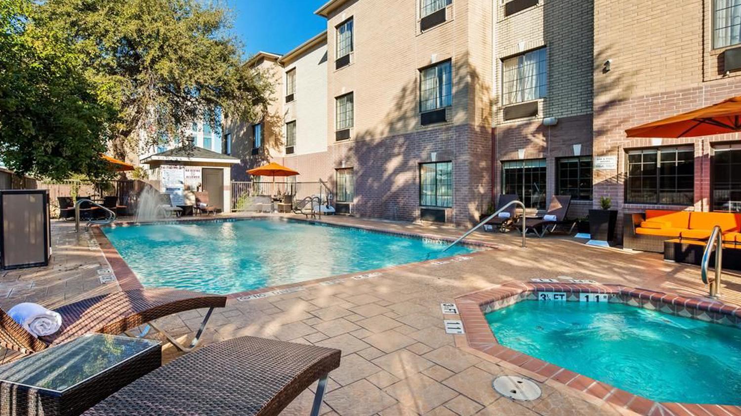 Best Western PLUS Hill Country Suites, Hotels in San Antonio TX.